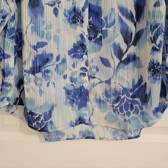 NWT Isaac Mizrahi Blouse Size SP Long Sleeve White Blue Floral Semi-Casual - Picture 4 of 12